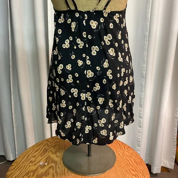 Brandy Melville black floral print tank top/tunic/mini dress - Picture 4 of 5